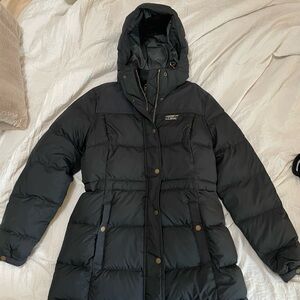 L.L. Bean Black Puffer Coat with Hood and Insulation